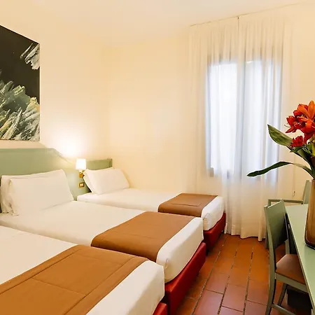 Отель Excel Naviglio - Ca'bianca 4*